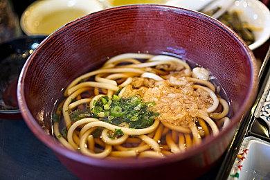 今年最值得玩的魔兽RPG，走进KK火爆新图《伐木生存》作者的游戏人生！